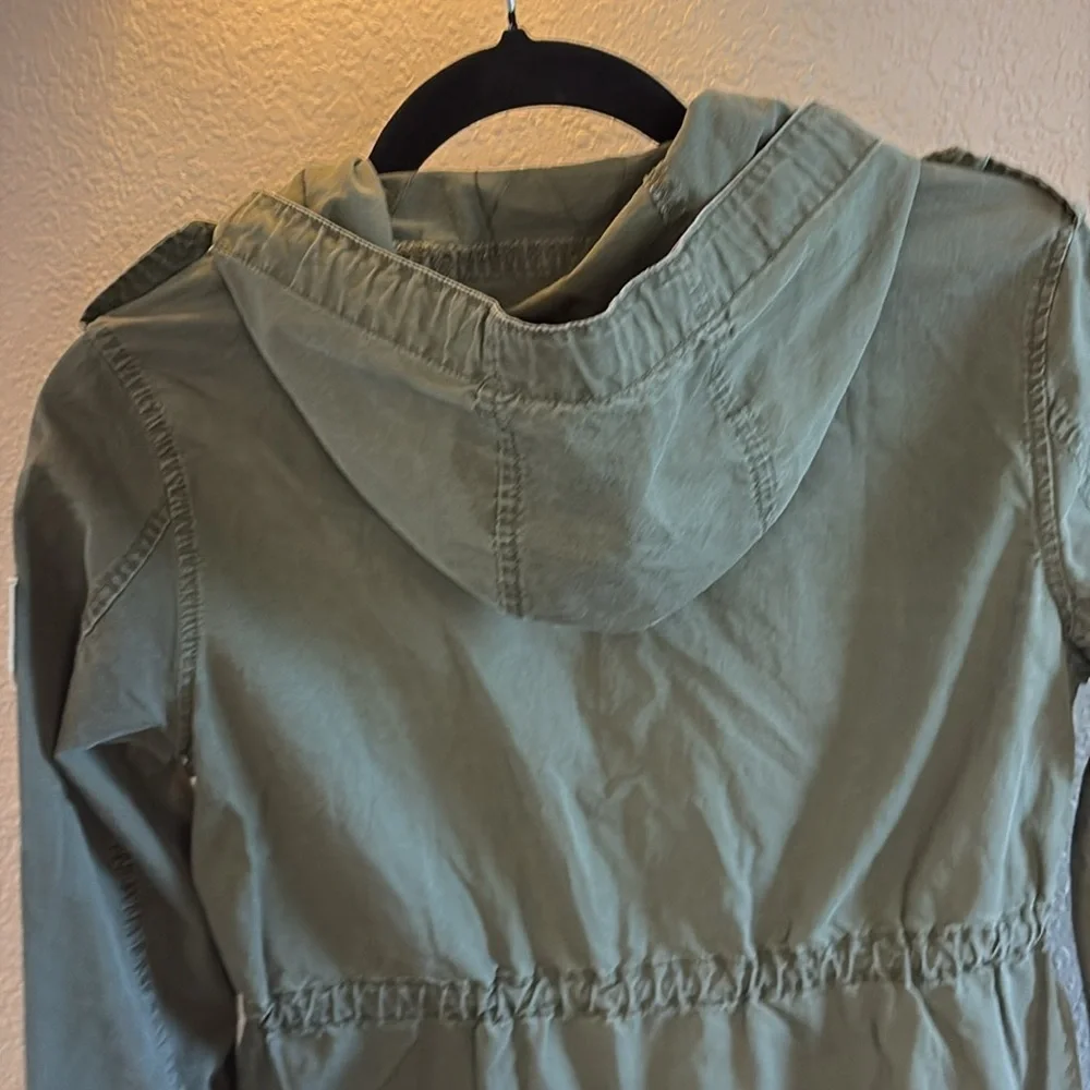 The Story Hooded Army Green Military Style Jacket with Patches/ Size Small